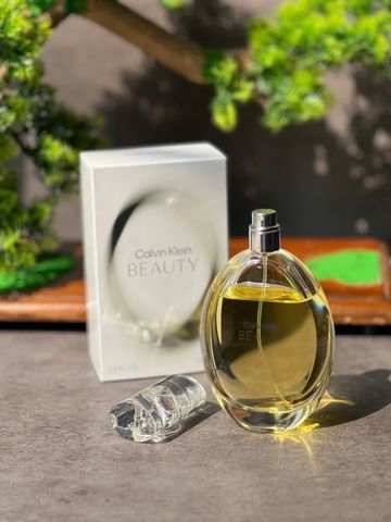 Nước hoa nữ Calvin Klein CK Beauty EDP 10ml - Hương hoa nữ tính, thanh lịch, phù hợp cho mọi dịp, lưu hương lâu 6-8 giờ