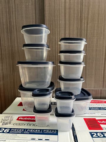 Set Hộp Đựng Thực Phẩm Rubbermaid 26 Miếng (13 Hộp) - Nhựa An Toàn, Sang Trọng, Made in USA