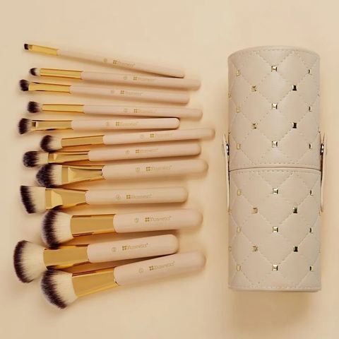 Bộ Cọ Trang Điểm 12 Cây Kèm Hộp BH Cosmetics Studded Couture - Bổ Sung Đẳng Cấp Cho Bộ Trang Điểm Của Bạn