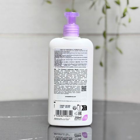 Dung dịch vệ sinh phụ nữ Corine de Farme Protect - Chai 250ml, làm dịu và bảo vệ vùng nhạy cảm, chăm sóc hàng ngày cho mọi loại da