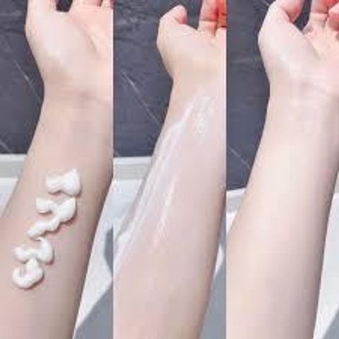 Sữa Dưỡng Thể Olay Body Cellscience B3 + Vitamin C 250ml - Trắng Da, Ngăn Ngừa Lão Hóa, Thẩm Thấu Nhanh, Hương Đào Thơm Mát