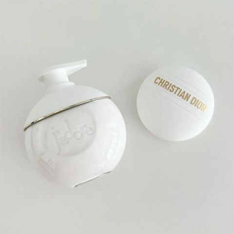 Kem Dưỡng Tay Dior J’adore Les Adorables 50ml - Kem Dưỡng Da Tay và Vùng Cổ Chống Lão Hóa Chính Hãng, Dưỡng Ẩm Mềm Mại