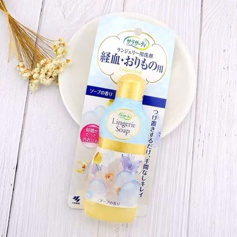 Nước Giặt Quần Lót Lingerie Soap Nhật Bản - Sạch Khuẩn, Khử Mùi, Duy Trì Sức Khỏe Cảm Ứng Với Hương Thơm Dịu Nhẹ
