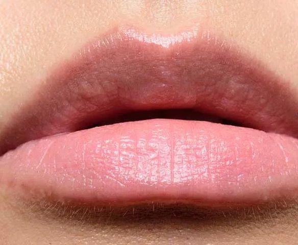 Son Dưỡng Tom Ford Soleil Lip Balm Màu Hồng San Hô - Son Dưỡng Cao Cấp Bảo Vệ Môi, Ẩm Mượt và Sang Trọng