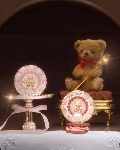 Bảng Che Khuyết Điểm Flower Knows The Sweetie Bear Collection 4 Màu 6.4g - Kem Che Phủ Hoàn Hảo Cho Mọi Loại Da