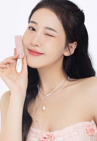 Son Lancome Valentine 218 Petite Maille Chính Hãng - Màu Hồng Cánh Hoa Sang Trọng Dưỡng Ẩm Cho Môi Mềm Mại