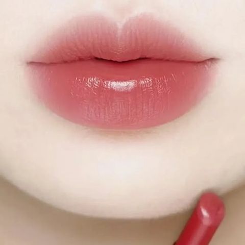 Son Dưỡng Tom Ford Slim Shine Lip Color 152 Rose Corset - Màu Hồng Đỏ Đất Cao Cấp Chính Hãng, Chất Son Mịn Màng, Bổ Sung Độ Ẩm cho Môi