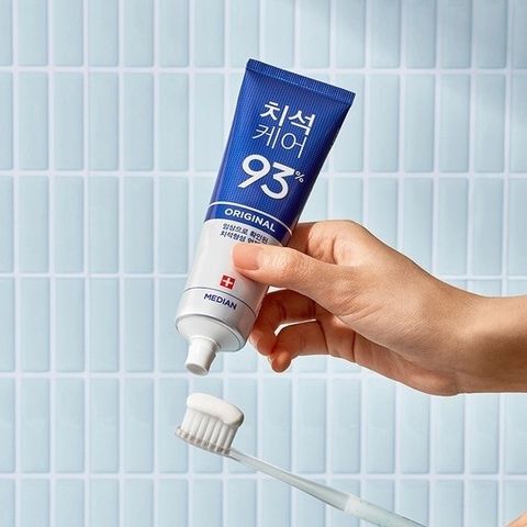 Kem Đánh Răng Median Hàn Quốc Trắng Răng 120g - Ngừa Hôi Miệng và Làm Trắng Răng Hiệu Quả, Hương Trà Xanh Thơm Mát