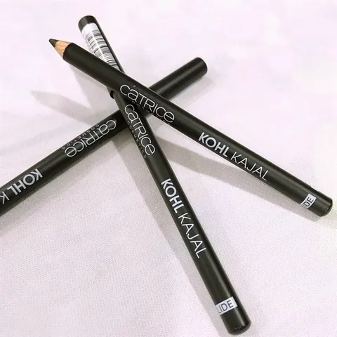 Chì Kẻ Mắt Catrice Kohl Kajal Đen Trắng Nâu - Dễ Tán, Bám Màu Suốt Ngày, Đầu Mềm Mại, Phong Cách Trang Điểm Đa Dạng