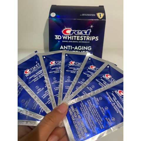 Bộ Dán Trắng Răng Crest 3DWhitestrips - Làm Trắng Đến 18 Cấp Độ, Công Nghệ Bám Chắc, 14 Gói Tại Nhà, Nụ Cười Rạng Rỡ