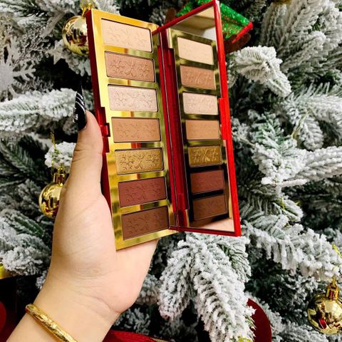 Bộ Vali Estée Lauder Holiday Blockbuster Beauty 2025 - 12 Sản Phẩm Trang Điểm Sang Trọng Dành Cho Tín Đồ Làm Đẹp