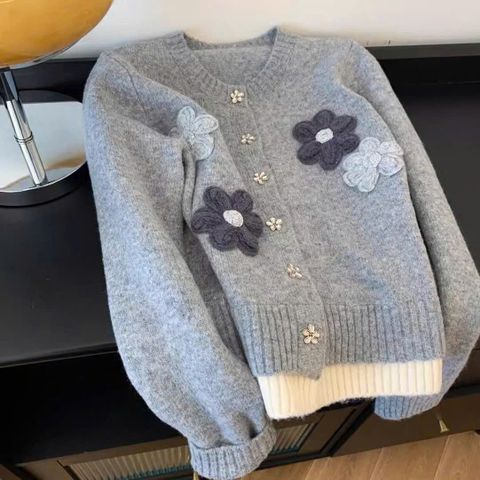 Áo len Cardigan hoa nổi màu xám nữ - Phong cách Hàn Quốc, Size M - Thời trang dạo phố mùa đông
