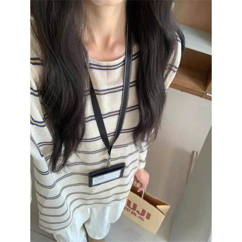 Áo Len Nữ Mỏng Hàn Quốc - Kiểu Phong Cách Trẻ Trung, Kẻ Sọc, Cổ Tròn, Size M, Thời Trang Xuân Hè