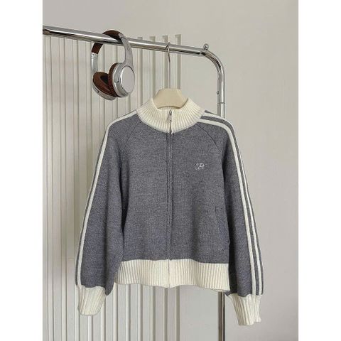 Áo Khoác Len Nữ Wwegoo - Thời Trang Năng Động Tay Kẻ Sọc Cổ Kéo Cao - Size Lốc Kín Gió Hàng Ngày