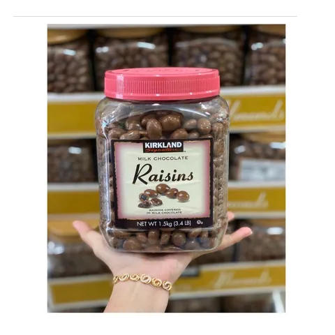 SOCOLA SỮA BỌC HẠNH NHÂN / NHO KHÔ RAISINS KIRKLAND MỸ