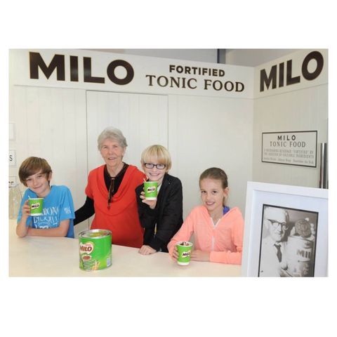 Sữa MILO Úc 1KG - Dinh Dưỡng Bổ Sung Năng Lượng, Tăng Chiều Cao và Sức Khỏe Cho Trẻ Em và Người Lớn, Hương Vị Ngon Tuyệt Hảo