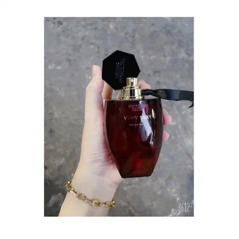 Nước Hoa Nữ VERY SEXY 100ml - Hương Hoa Cỏ Trái Cây Quyến Rũ, Gợi Cảm, Độ Lưu Hương Tốt cho Ngày & Đêm