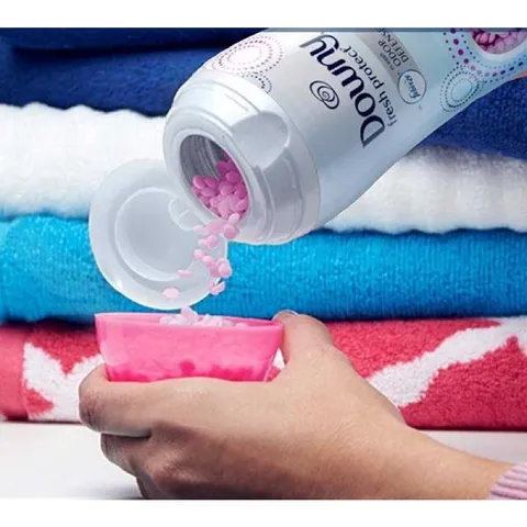 Viên xả vải Downy (Màu hồng) của Mỹ