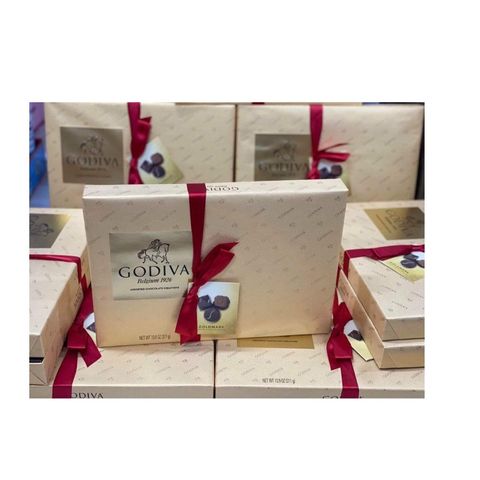 Hộp kẹo chocolate Godiva Bỉ date 10/2023 cao cấp sang trọng phù hợp quà biếu tết