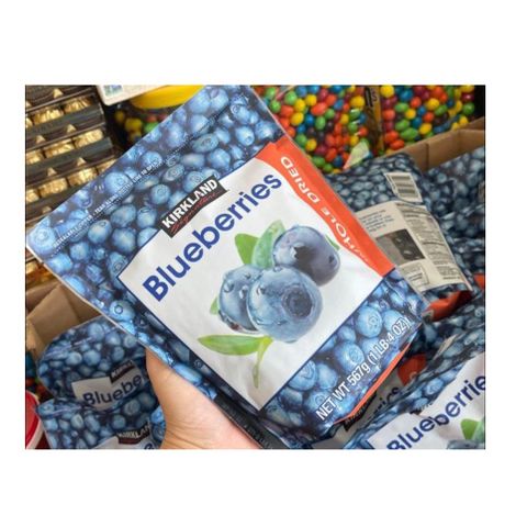 Việt Quất Blueberry Organic Sấy Khô Kirkland Signature Whole Dried Blueberries