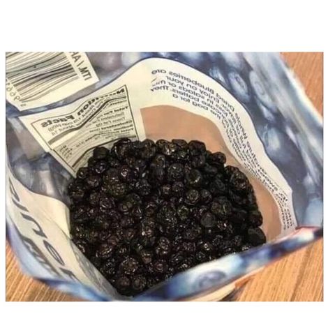 Việt Quất Blueberry Organic Sấy Khô Kirkland Signature Whole Dried Blueberries