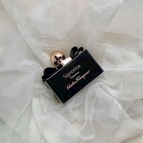 Nước hoa Salvatore Ferragamo Signorina Misteriosa 50ml - Hương ngọt ngào quyến rũ cho phụ nữ hiện đại, bám lâu, phong cách Ý