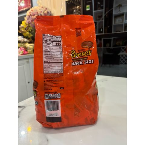 Socola Reese's Peanut Butter Cups Hộp Snack 935g và 649g - Ngon Bổ Dưỡng, Hàng Nhập Mỹ, Thích Hợp Cho Bữa Tiệc