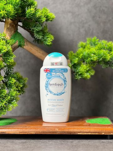 Dung dịch vệ sinh phụ nữ Femfresh Active Wash 250ml 