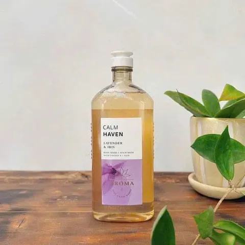 Sữa Tắm Bath & Body Works Calm Haven Lavender & Iris – thư giãn, dịu da