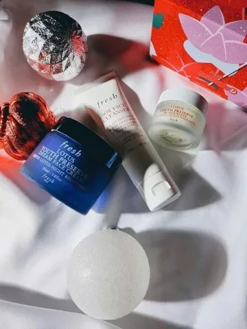 Set Dưỡng Ẩm Ngày & Đêm Fresh - Chăm Sóc Da Mặt, Làm Mềm Da, Hydration Essentials cho Làn Da Khỏe Mạnh