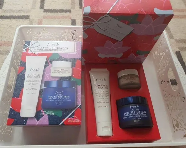 Set Dưỡng Ẩm Ngày & Đêm Fresh - Chăm Sóc Da Mặt, Làm Mềm Da, Hydration Essentials cho Làn Da Khỏe Mạnh