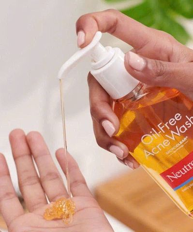 Sữa Rửa Mặt Neutrogena Oil-Free Acne Wash 269ml - Kiềm Dầu, Ngừa Mụn Hiệu Quả, Sản Phẩm Chăm Sóc Da Tốt Vượt Trội