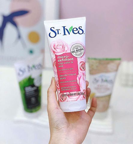 Sữa Rửa Mặt St.Ives Rose & Aloe Scrub 170g - Tẩy Da Chết, Làm Mềm Da, Chăm Sóc Da Hàng Ngày