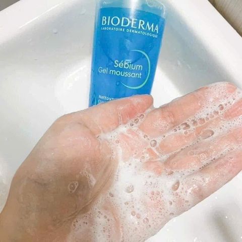 Sữa Rửa Mặt Bioderma Sebium Gel 200ml - Kiềm Dầu, Sạch Sâu, Dành Cho Da Dầu Hỗn Hợp, Làm Sạch Nhẹ Nhàng