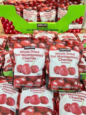 Cherry Sấy Khô Kirkland 567g - Nguyên liệu dinh dưỡng tự nhiên, chua ngọt tốt cho tiêu hóa, món ăn vặt tuyệt vời cho sức khỏe