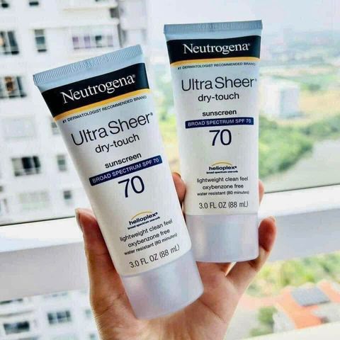 Kem chống nắng Neutrogena Ultra Sheer SPF 70 88ml 405070
