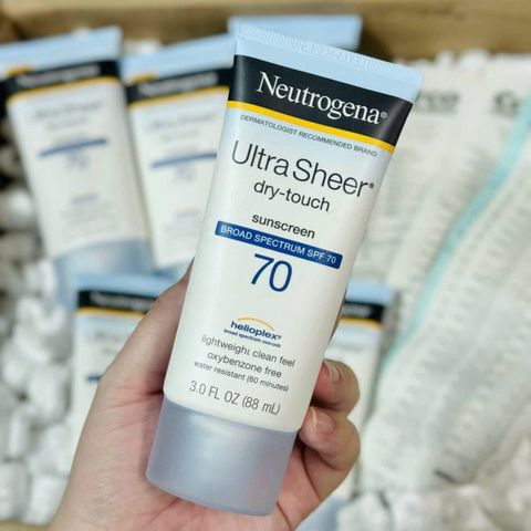 Kem chống nắng Neutrogena Ultra Sheer SPF 70 88ml 405070