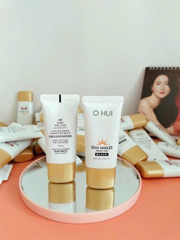 Kem Chống Nắng OHUI Black 30ml - SPF 50+, Dưỡng Da Mịn Màng, Chống Nắng Cao Cấp Cho Làn Da Hoàn Hảo
