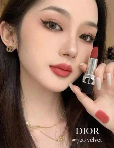 Son Dior 720 Rouge Velvet - Son Môi Lì Mịn Bám Lâu, Phù Hợp Mọi Cách Trang Điểm, Quà Tặng Thời Trang Sang Trọng