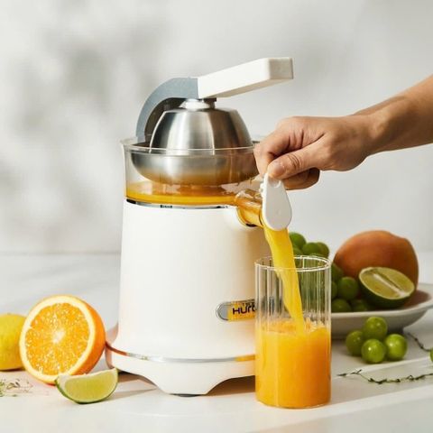 Máy vắt cam tự động Hurom CJ-B03FWH nội địa Hàn, máy ép cam điện cao cấp công suất 170W màu kem