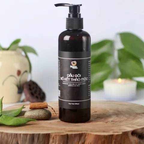 Dầu gội bồ kết thảo mộc Escoco Không cay mắt 500ml 625769