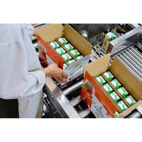 [Hoả tốc HCM] Hộp quà tết 12 Hộp Mật hoa dừa tươi Organic Sokfarm 330ml