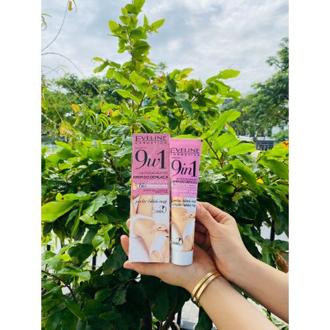 Kem tẩy lông EVELINE COSMETICS EVEL8724 chiết xuất tự nhiên với 9 tác động làm dịu cho da nhạy cảm 125ML
