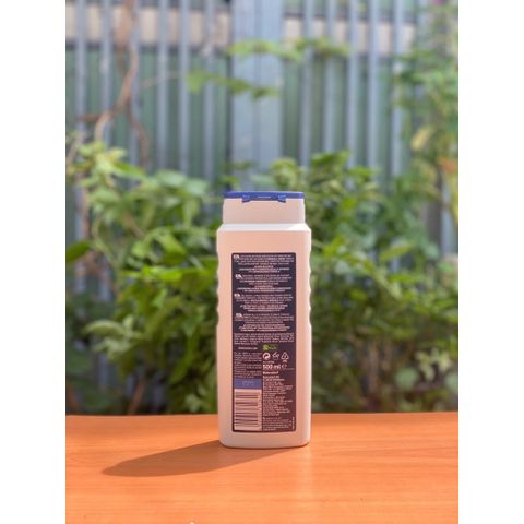 Sữa tắm gội NIVEA MEN SENSITIVE 3 trong 1 soothing + bamboo extract 500ml.