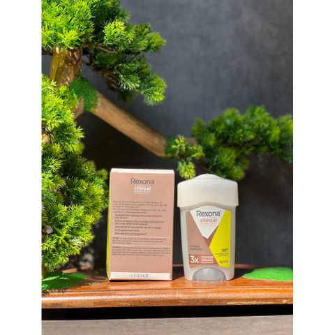 Lăn khử mùi dạng kem Rexona Clinical Protection Stress Control hàng Úc