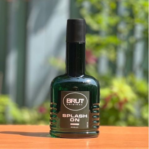 Dưỡng da sau cạo râu Brut original splash on aftershave 100ml 629048
