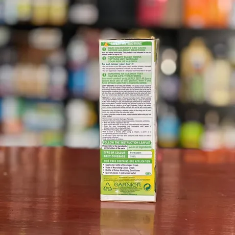 Thuốc nhuộm tóc Garnier Nutrisse màu nâu sẫm đen số 3