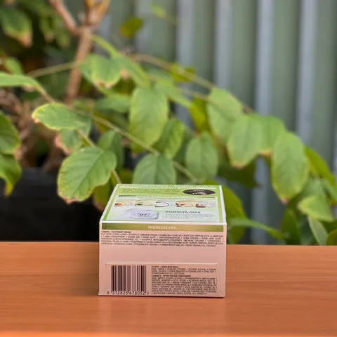 Nhuộm tóc Garnier Nutrisse màu nâu sẫm số 4 629088