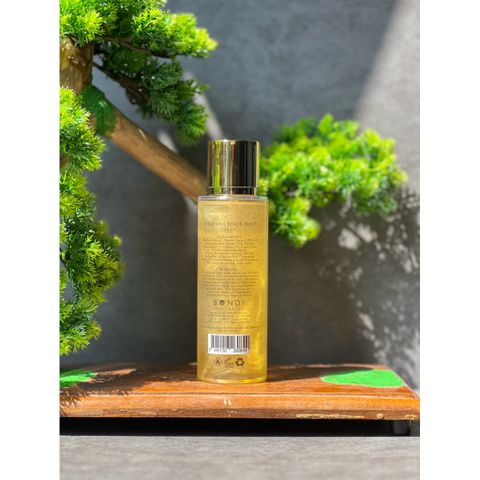 Xịt thơm toàn thân nhũ Delta Goodrem Power Shimmer Body Mist 250ml