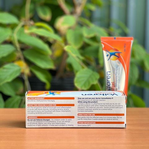 Kem bôi giảm đau Voltaren emugle 150g hàng Úc 629120